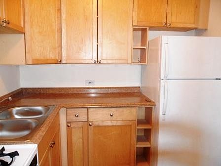 4th image of 2901 S Michigan Ave APT 1906