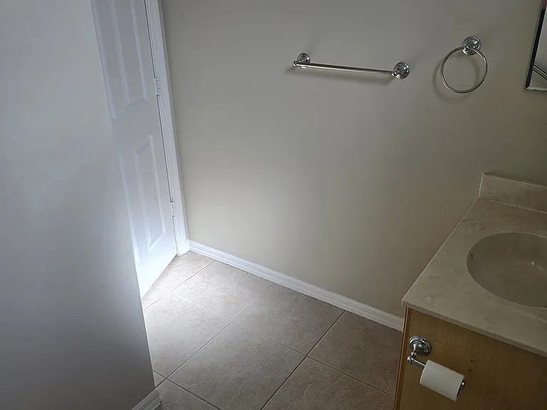 204 SW Coconut Key Way — Photo 27