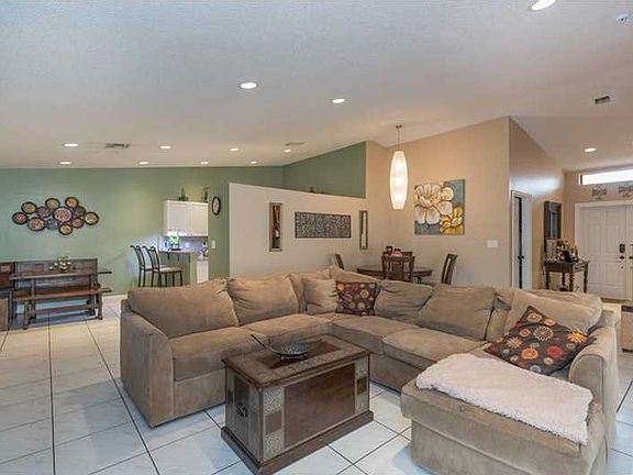 5th image of 8621 NW 191st St