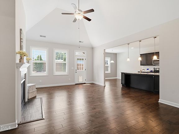 3rd image of 8029 Crookneck Dr