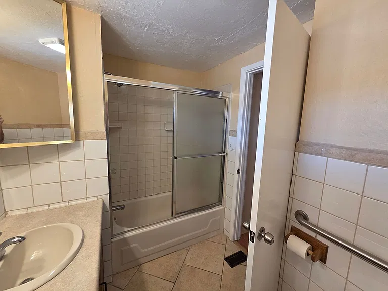1469 W Virgil Dr — Photo 23