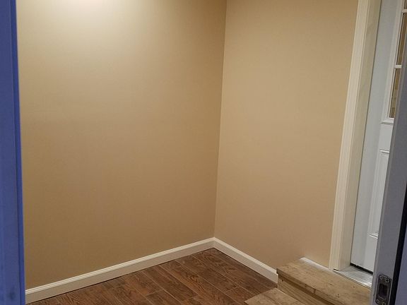 5th image of 433 Garden City Dr