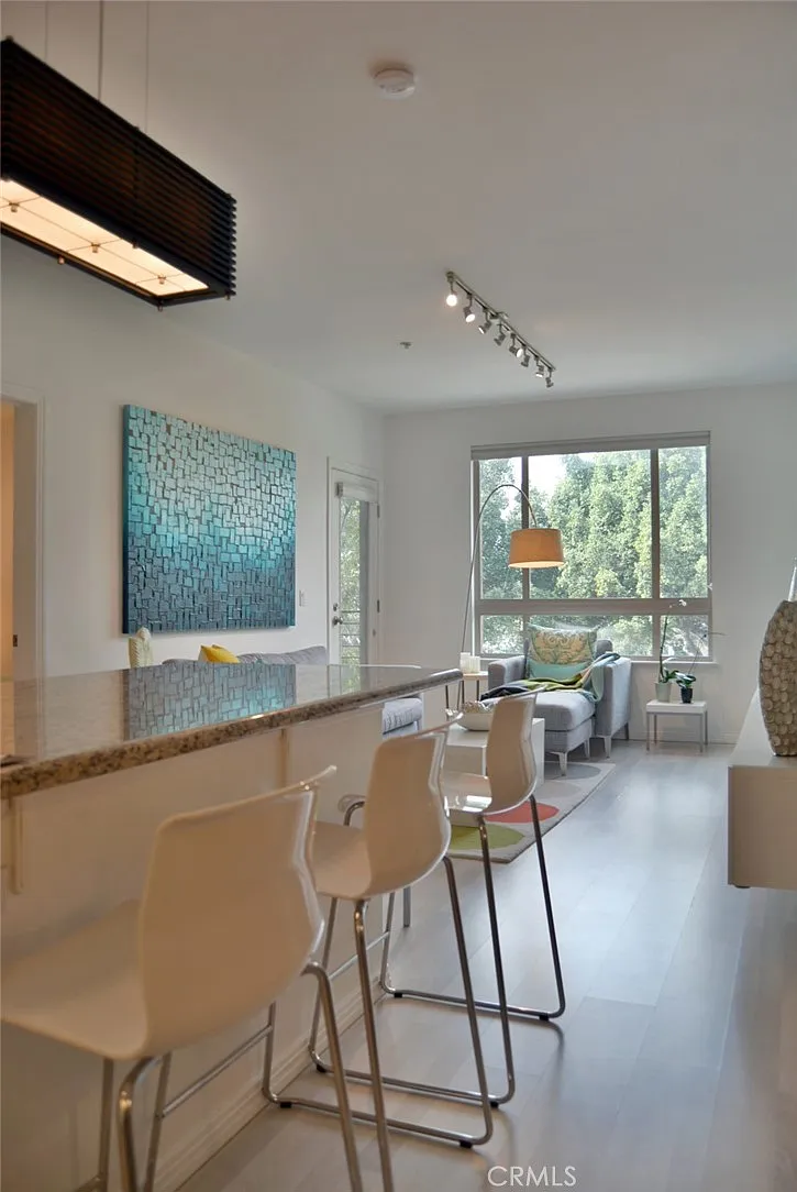 100 S Alameda St — Photo 3
