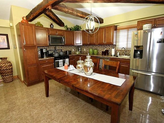 4th image of 56 Crescent Ave #4