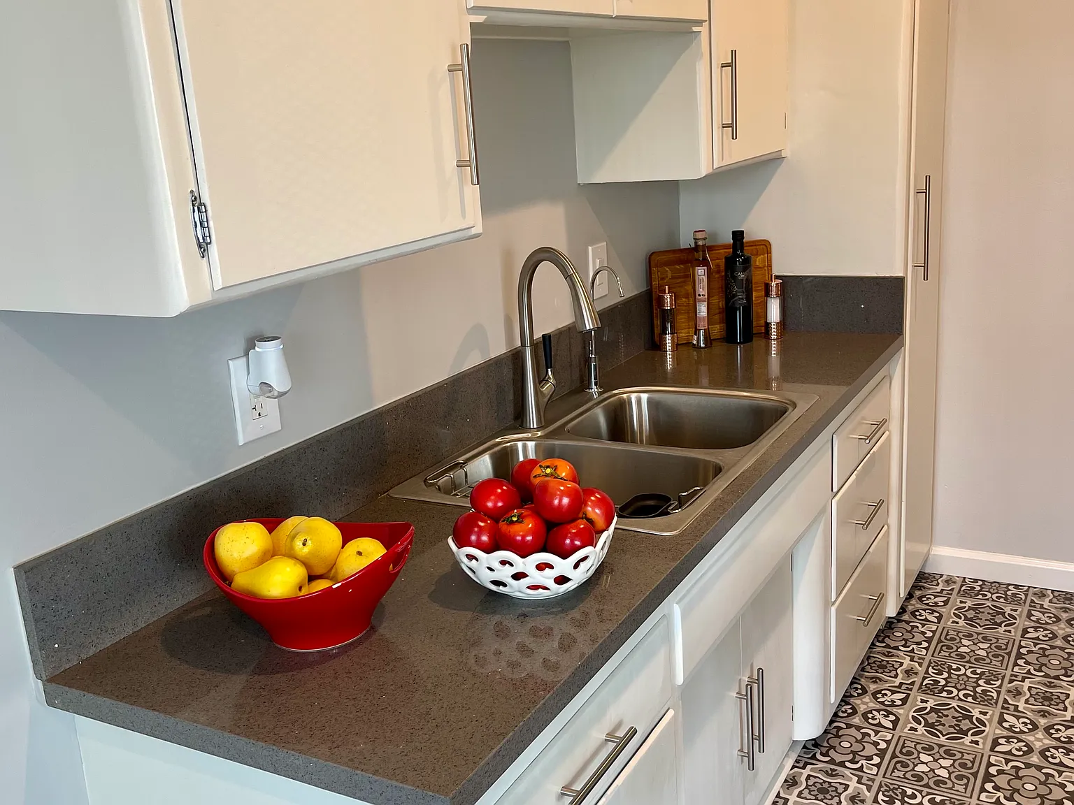 1 bed, 610 sqft, $2,225 — Photo 2