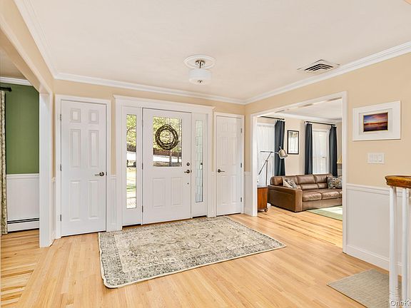 4th image of 277 River Road