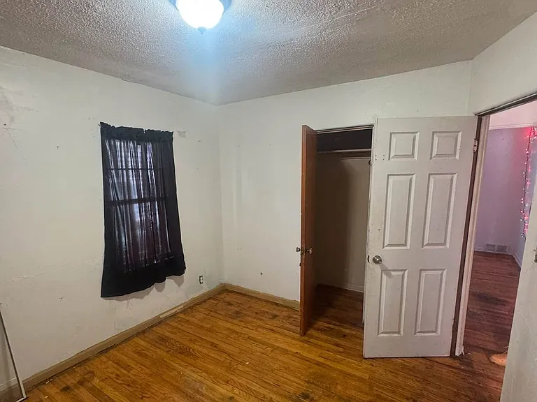 711 W Dewey St — Photo 7