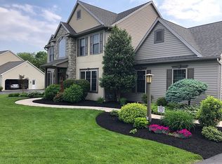198 Southgate Dr, Lancaster, PA 17602