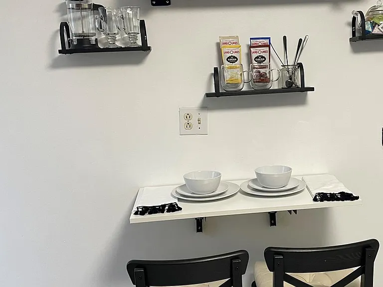 1007 E Unaka Ave #2 — Photo 9