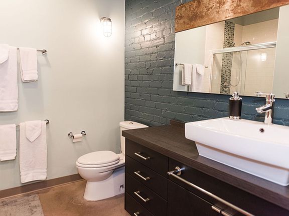 3rd image of 2605 Minnesota Ave #101