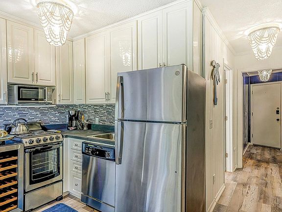3rd image of 23 S Forest Beach Dr APT 244