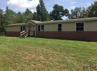 1025 S Main St, Reklaw, TX 75784