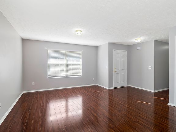 3rd image of 1232 Lasalle Dr