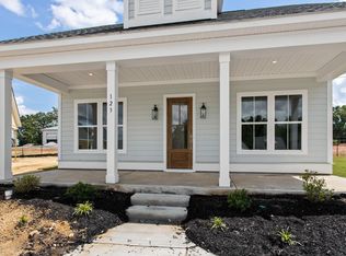 123 Cottage Ln, Greenwood, SC 29649