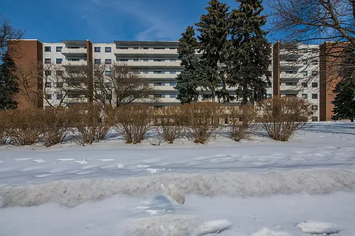 1550 Lawrence Ave W Photo 1