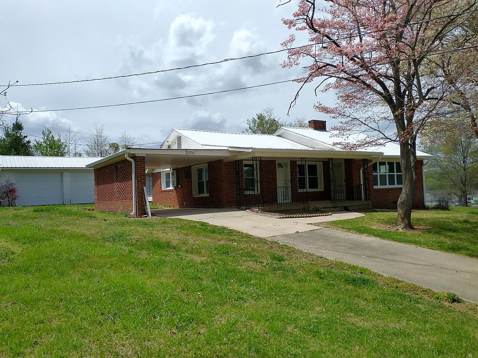 206 Burleson St.