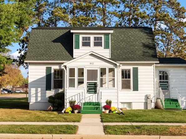 913 Polk St, Sauk City, WI 53583
