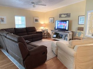 1668 Santa Cruz Dr, Lillian, AL 36549