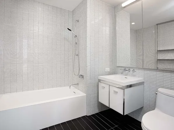 252 South Street image 9 of 15