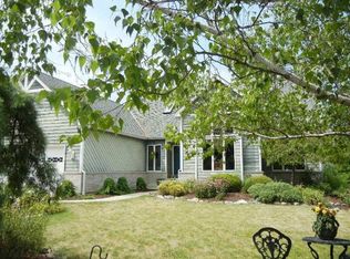 1807 Miller Ct, Lake Geneva, WI 53147