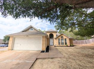 4901 Dax Dr, Fort Worth, TX 76135