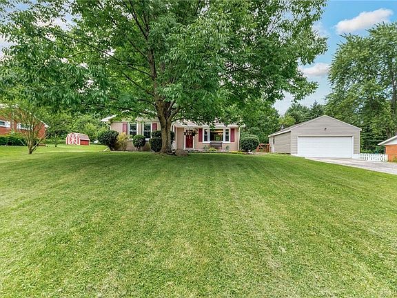 2nd image of 3592 Echo Hill Ln