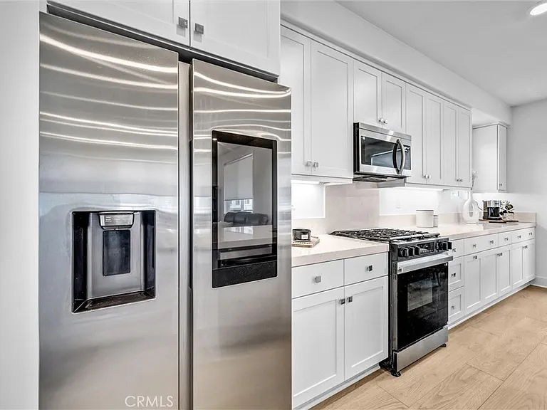 302 Fawn St — Photo 2