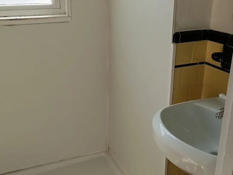 362 Lloyd Ave #2 — Photo 4