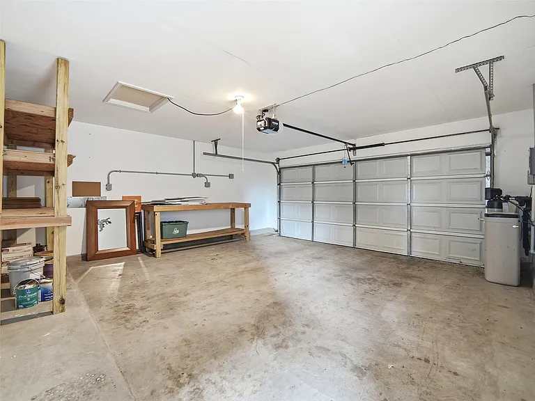 405 N Lynnwood Trl — Photo 29