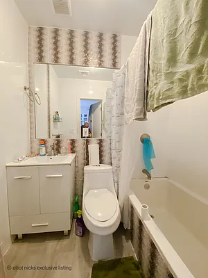 Rented by Massada Home Sales Inc | media 23