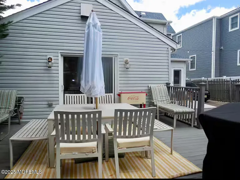 24 Philadelphia Ave — Photo 31