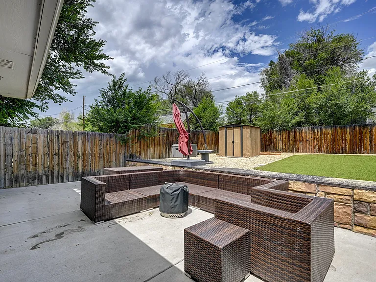 135 Hayes Dr — Photo 27