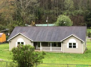 107 Marigold Ln, Beckley, WV 25801