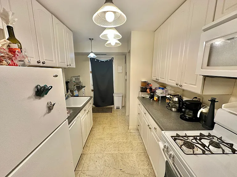 436 N Armistead St #T2 — Photo 6