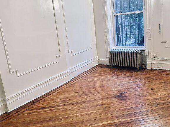 2nd image of 221 Hancock St