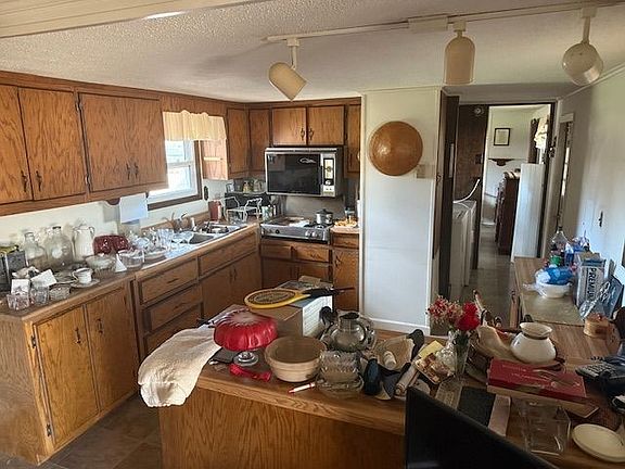 4th image of 150 Emmett Stone Ln