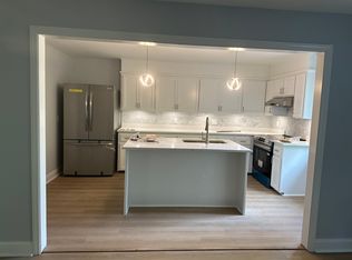 433 Federal Rd #B, Brookfield, CT 06804