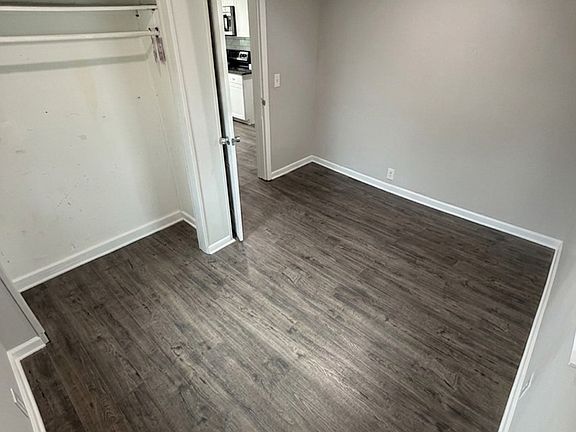 5th image of 1061 Amelia St