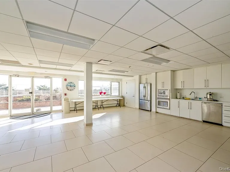 830 Shore Rd #4Q — Photo 24