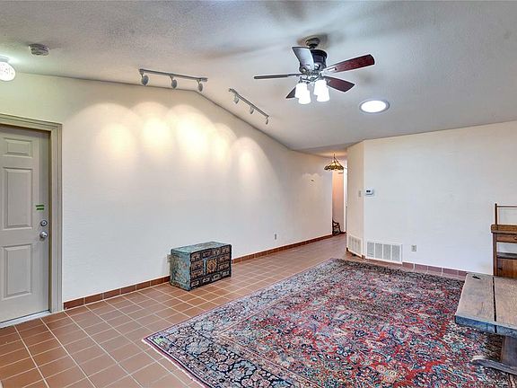 5th image of 8526 Birmingham Dr