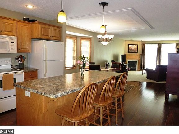 2nd image of 448 Williamsburg Pl #15A