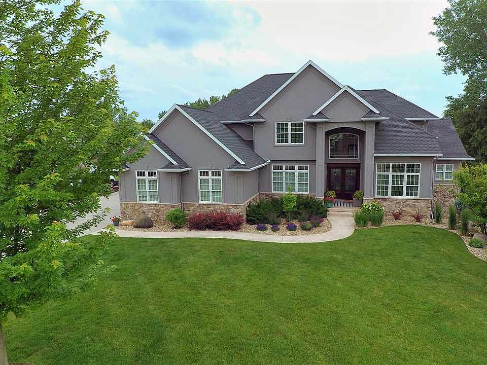1st image of 1120 Lakeview Dr