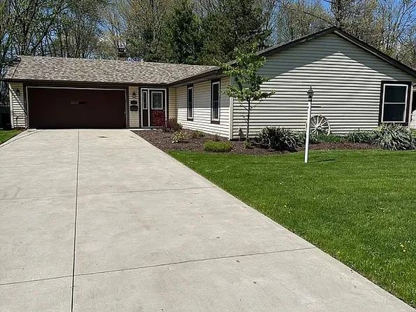 6868 Middlebrook Blvd, Middleburg Heights, OH 44130