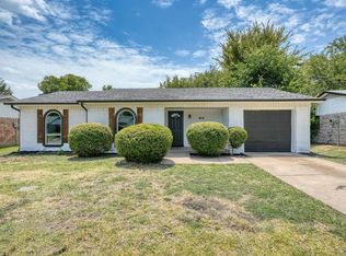 914 Northshore Dr, Garland, TX 75040