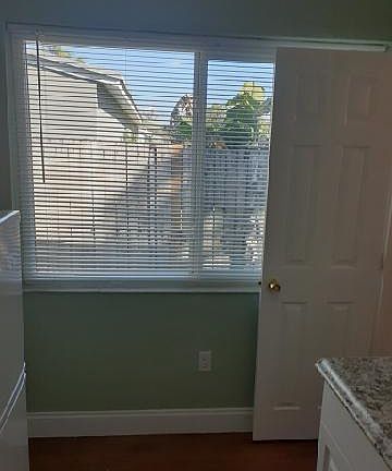 5th image of 1490 NE 151st Ter