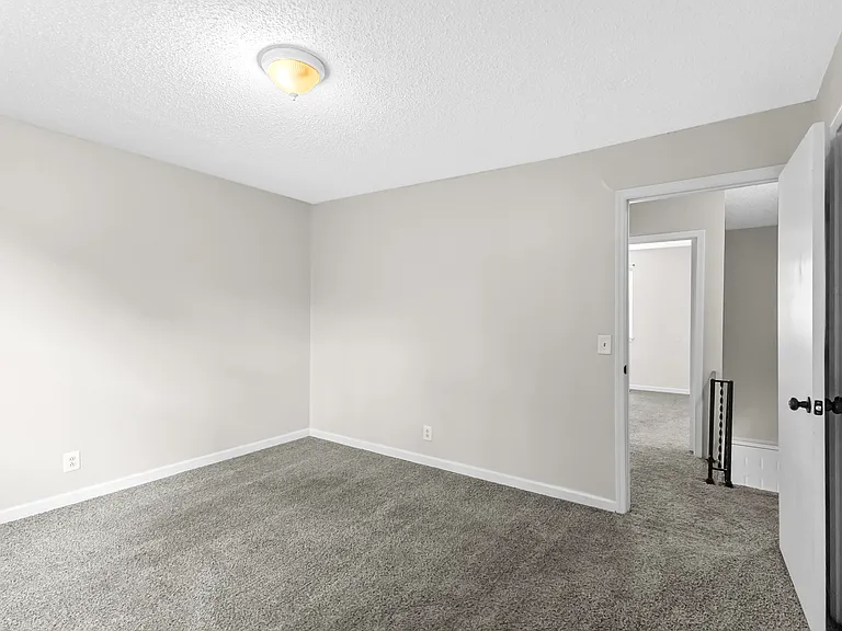 411 Williams Ave #D — Photo 22