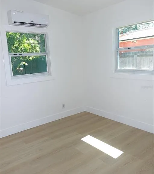 2547 14th Ave S — Photo 11