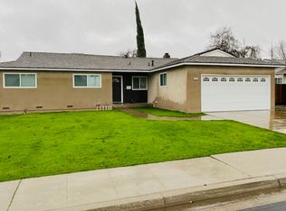 1711 Rall Ave, Clovis, CA 93611