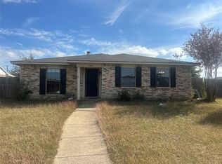 3202 Rose Hill Rd, Carrollton, TX 75007