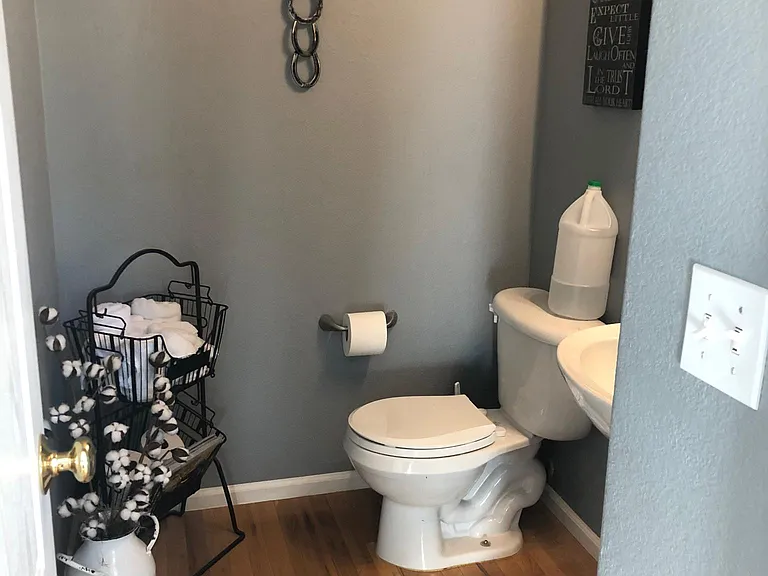 1722 E 164th Pl — Photo 10